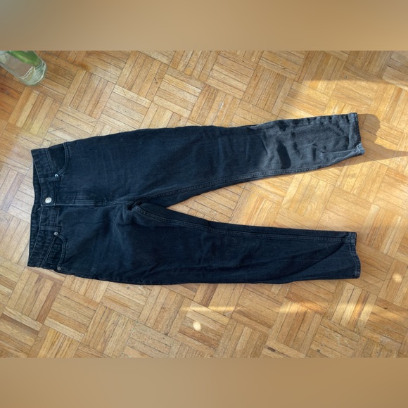 Monki Denim - Picture 3 of 4